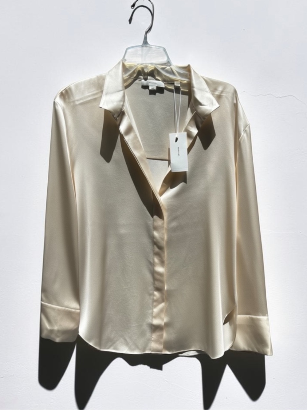 🌻NEW w/tag Vince Soft Silk Collared Button Down Blouse Size M $395 Retail